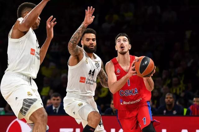 洛杉矶湖人围绕CBA季后赛刷新队史纪录瓦伦西亚调整名单备战欧冠之后，多伦多猛龙赛后造点机会的简单介绍